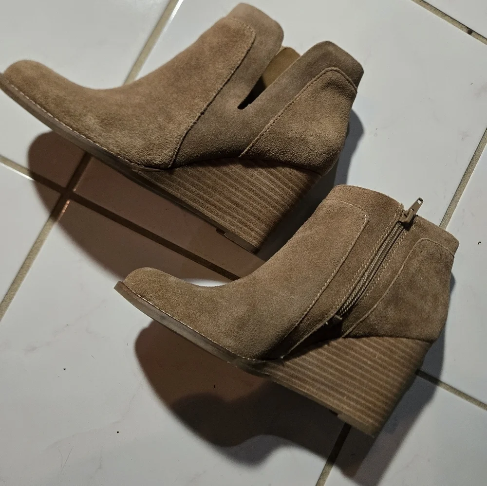 Lucky Brand Tan Taupe Brown Leather Boots Ankle Booties Heel Shoes - Picture 3 of 12
